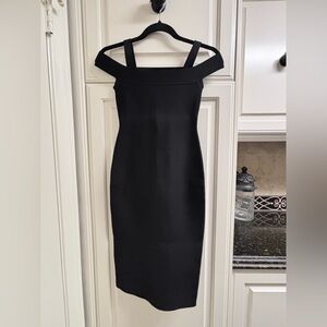 Babaton Elegant Black Off-Shoulder Dress NWOT Size XS
